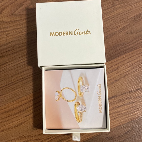 Brand New. Modern Gents. The enchanted. Size 5 - Picture 5 of 7